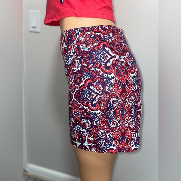 SAINT TROPEZ WEST SHORT REGULAR SIZE 10 FLORAL PRINT EXCELLENT CONDITIONS 10/10 - Picture 4 of 10